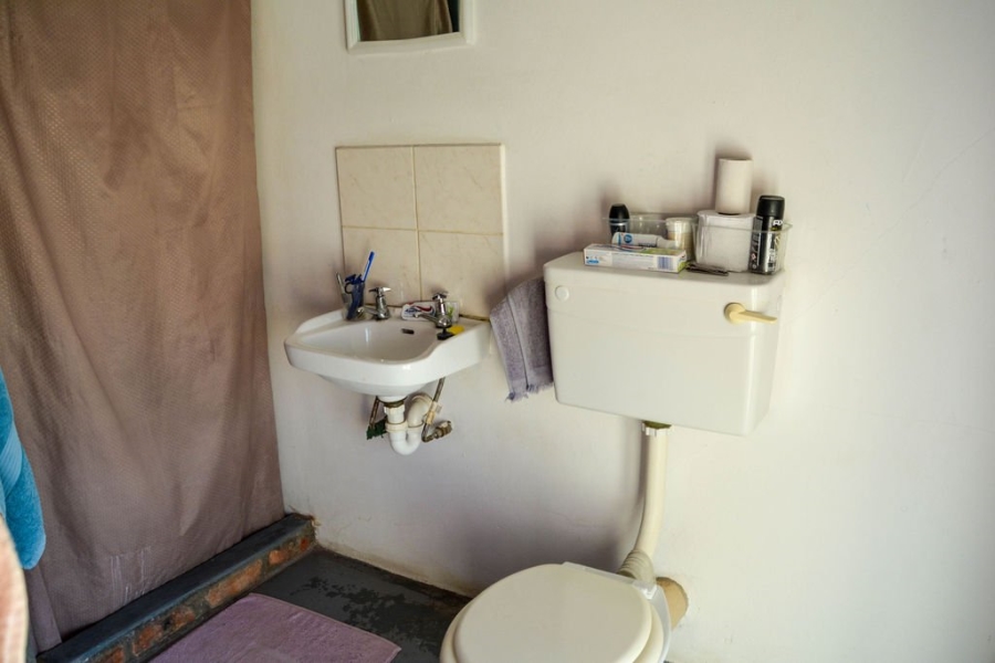 6 Bedroom Property for Sale in Klawer Western Cape